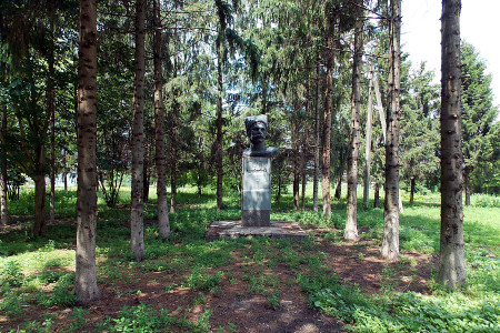 Памятник Василию Ивановичу Чапаеву в Тагино.